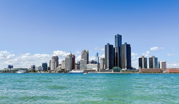 Detroit skyline — Indian classes in Detroit